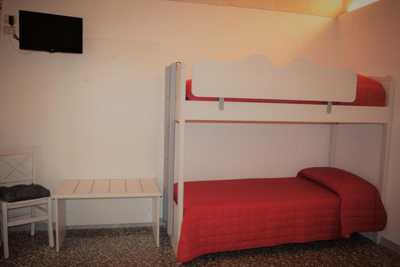 Il Rifugio Di Laerte Bed & Breakfast Laterza Exterior photo